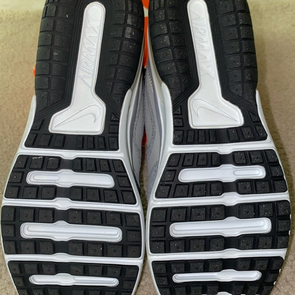 Women’s Nike Air Max Fury - Picture 6 of 8